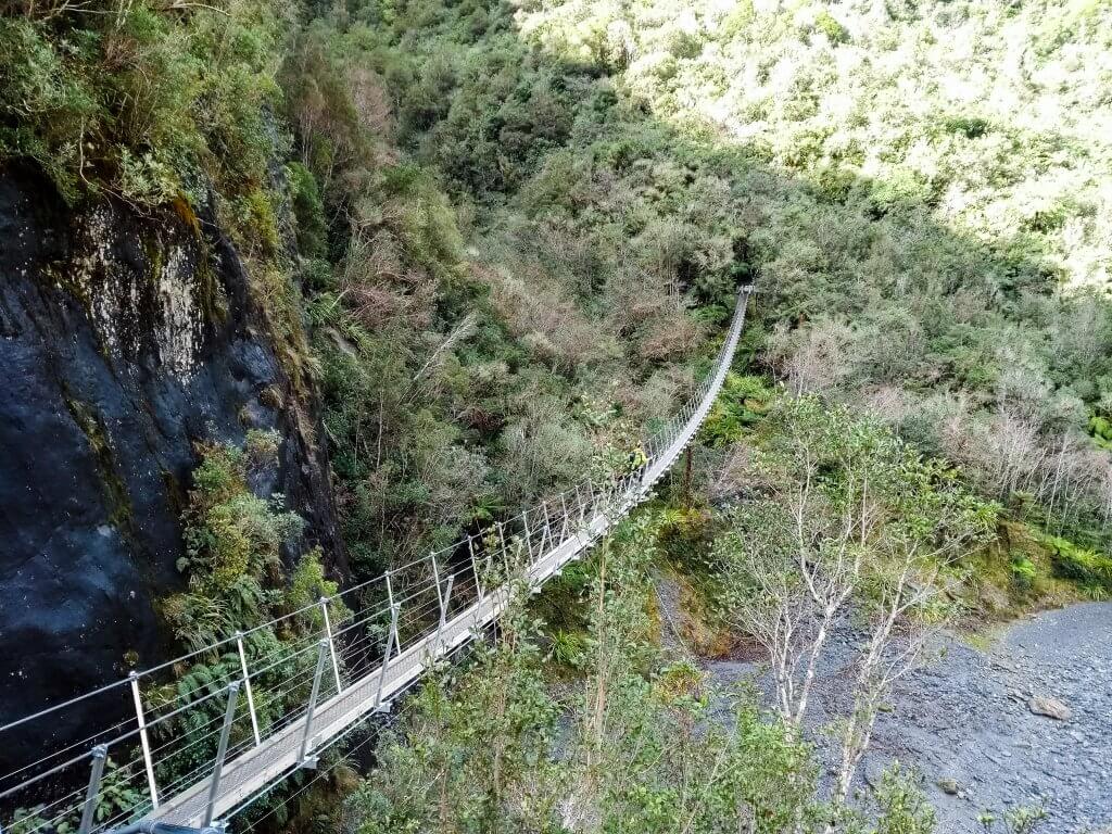 How to Hike to Franz Josef Glacier in New Zealand (via Robert's Point Track) 3 bridge on roberts point track