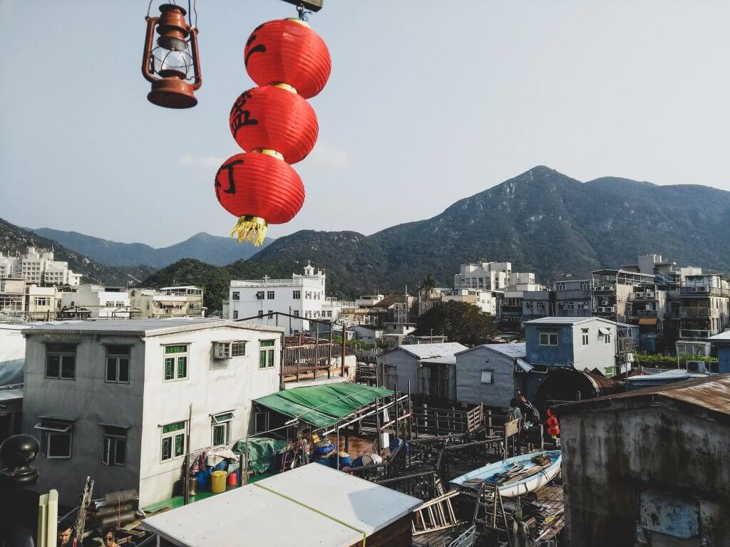 tai o fishing village three lanterns 