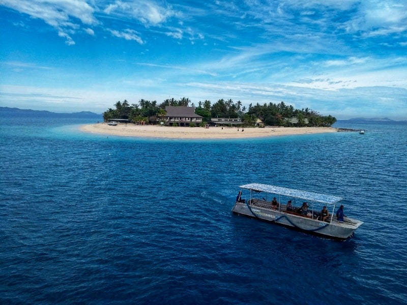 Go island-hopping on your Fiji two-week itinerary